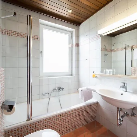 Landgasthof Altwirt Hotel Seeham